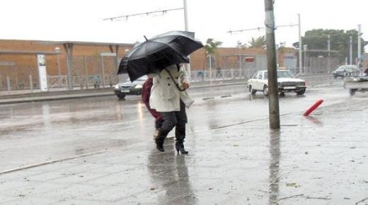 طقس الثلاثاء ..أجواء غائمة مع جو بارد وتساقطات مطرية بمعظم المناطق