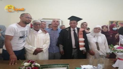 بين العيون سيدي ملوك و الداخلة،الزميل محمد جبار يتوج مساره الأكاديمي بشهادة الدكتوراة