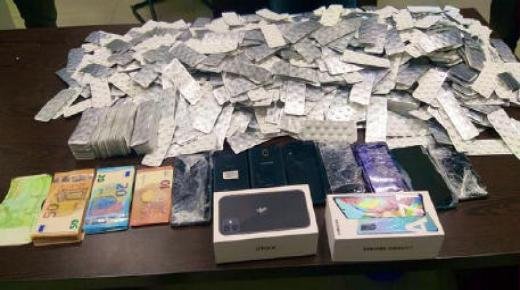 إحباط عملية تهريب 19.200 قرص طبي مخدر نحو المغرب(صور)