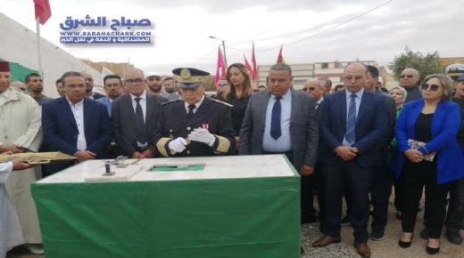 عامل إقليم تاوريرت يعطي انطلاقة أشغال بناء مركز الاستقبال بحي النخلة