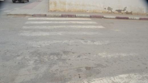 العيون سيدي ملوك.. مدينة بدون ممرات للراجلين ومجلس جماعي يعيش حالة شرود