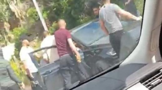 فيديو خطير ديال بزناسة هجوم بالسيوف والهروات منوض روينة فمواقع التواصل والأمن يكشف هوية المتورطين