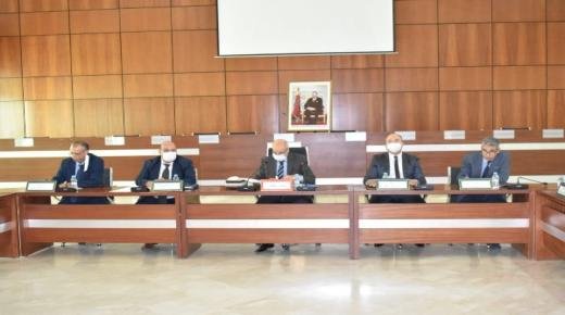 عامل إقليم تاوريرت يجمع اللجنة الإقليمية للماء.