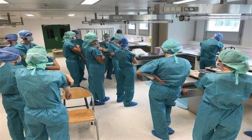 الأطباء الداخليين والمقيمين والصيادلة وأطباء الأسنان يعلنون توقف مؤقت للإضربات