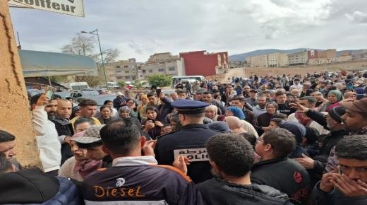 تشييع مؤثر للطفلة يسرى وسط حضور مهيب: من مستشفى الدراق إلى مسجد بدوار جابر نحو مقبرة بني مهدي ببركان أين ووريت الثرى