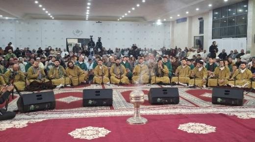 الزاوية البودشيشية بمداغ تحي ليلة القدر في أجواء روحانية مهيبة بحضور شيخ معاذ بودشيشي ومئات المريدين