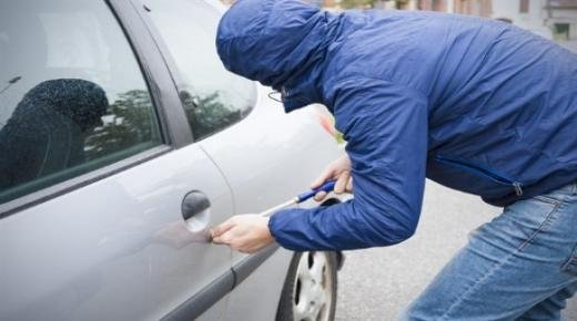 خطير! سرقة سيارتين من نوع مرسيدس “190” في أقل من أسبوع ببركان