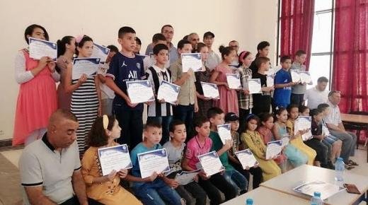 العيون سيدي ملوك جمعية النخلة للتضامن تحتفي باليتامى