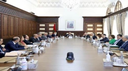 الحكومة المغربية تمنح المواطنين مهلة سنتين لتسوية وضعية البنايات غير القانونية