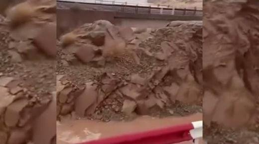 متداول فـ.يضانات و سيول جارفة في إقليم طاطا