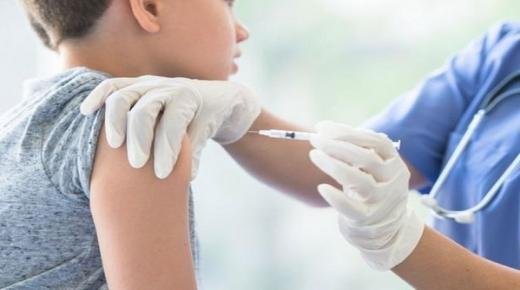 وزارة الصحة تطلق حملة وطنية استدراكية واسعة لتعزيز التلقيح ضد الحصبة (بوحمرون)