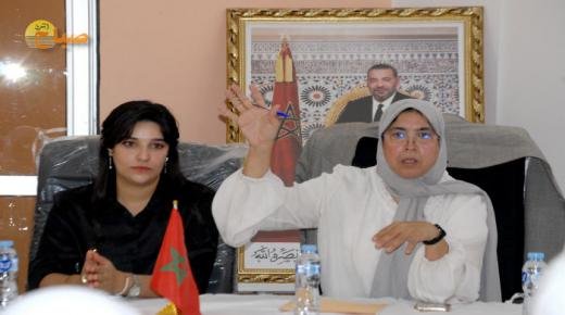 العيون سيدي ملوك ..حملة تحسيسية حول التسجيل بالحالة المدنية و محاربة الهدر المدرسي