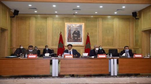 عبد النبي بعيوي يعلن إحداث أول وحدة لتصنيع أجزاء السيارات بجهة الشرق