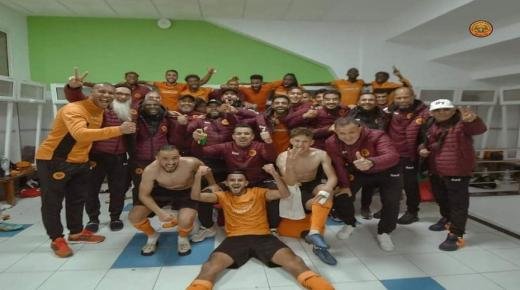 نهضة بركان يحجز بطاقة العبور لربع نهائي كأس العرش بعد تجاوز لعقبة الدفاع الجديدي