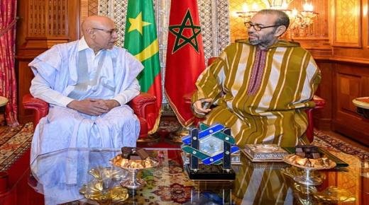 الملك محمد السادس يستقبل الرئيس الموريتاني بالقصر الملكي بالدار البيضاء