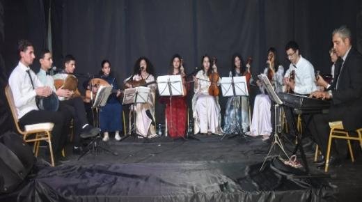 جمعية أبركان للفن والتنشيط التربوي تنير ليالي رمضان بعروض فنية مميزة احتفالا باليوم العالمي للمسرح بسيدي سليمان شراعة