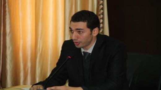 الوسائط الاجتماعية بين التأثير على الفرد وصناعة التفاهة..