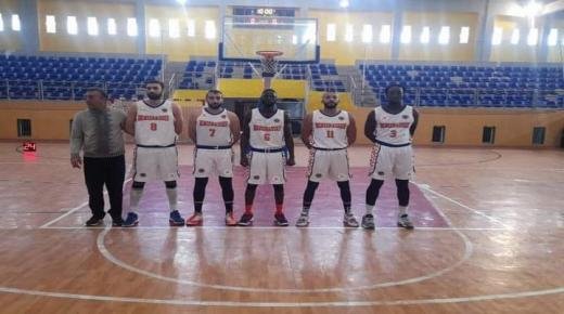 نادي اتلتيك بني يزناسن لكرة السلة يفوز على غريمه فريق لكسوس العرائش بحصة 65/63