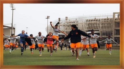 فريق نهضة بركان لكرة القدم النسوي يحقق الصعود إلى البطولة الوطنية الإحترافية