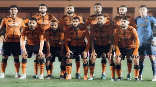 رغم النقص العددي.. نهضة بركان يفرض التعادل السلبي على أبو سليم الليبي في ذهاب ربع نهائي كأس الكونفدرالية