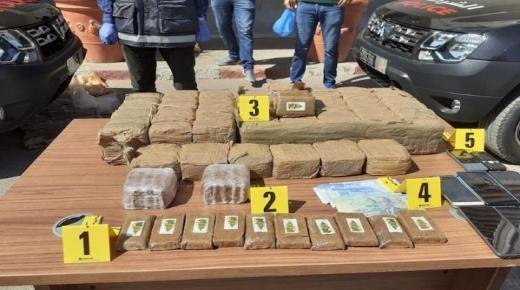 عشر سنوات سجنا لزعيم شبكة تهريب الذهب والمخدرات