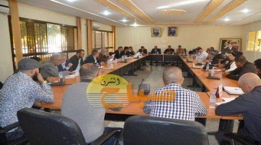 العقار بين سلطة المنتخبين وحقوق المواطنين