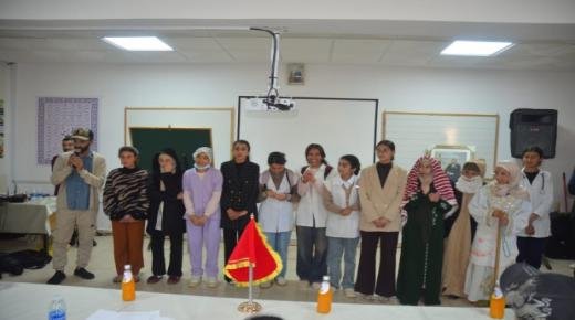 في حفل متميز بواولوت…. ثانوية الوحدة الإعدادية ببركان تحتضن المسابقة المحلية في مجال السينما