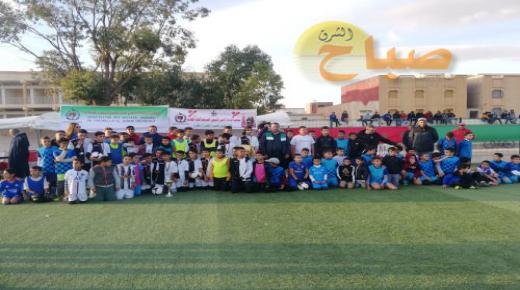 الاحتفال بالمسيرة الخضراء يجمع قدماء اللاعبين بالعيون الشرقية