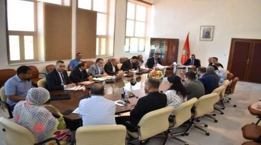 السيد بدر بوسيف عامل إقليم تاوريرت يعقد اجتماعا للجنة الإقليمية للتنمية البشرية