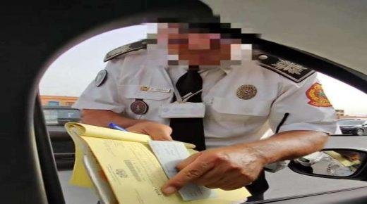 توقيف شرطي عن العمل بعد انتشار فيديو يوثق محاولة ابتزاز سائح أجنبي بمراكش.