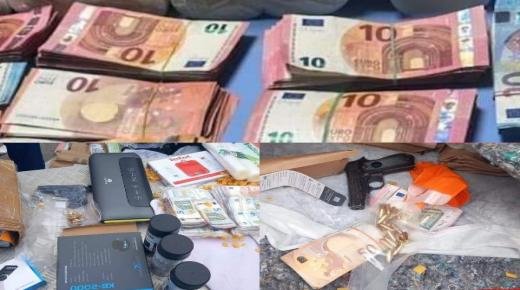 توقيف جزائري بمعبر باب سبتة وبحوزته مسدس ومبالغ مالية