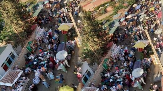 المدرسة العمومية تحت الحصار: فوضى الباعة الجائلين تخنق مدرسة الإمام علي ببركان..!!!