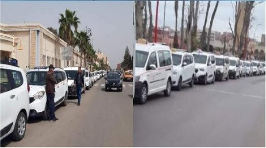 سائقو سيارات الأجرة الكبيرة بالجهة الشرقية يلتمسون زيادة عدد الركاب