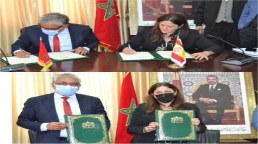 جامعة محمد الأول بوجدة توقع اتفاق شراكة مع السفارة الاسبانية بالرباط