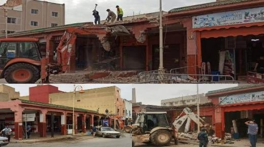 هدم محلات بشارع محمد الخامس ببركان