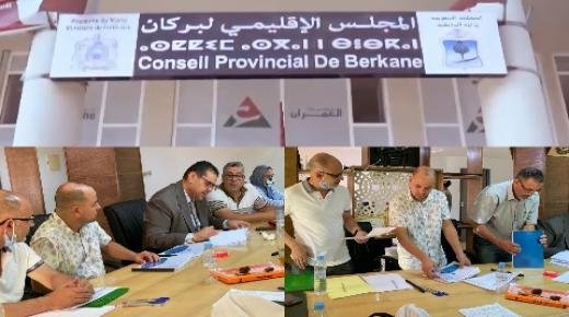 مراسيم تسليم السلط بالمجلس الإقليمي لعمالة بركان مرت في أجواء استحضر فيها الجميع روح المسؤولية من أجل نهضة تنموية شاملة لهذا الاقليم