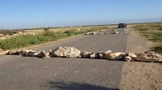 عمال نظافة بوجدة يطيحون بعصابة متخصصة في السطو على السائقين