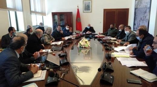 عامل إقليم تاوريرت يترأس اجتماعا لتدارس ما تم انجازه فيما يتعلق بملفات المشاريع التنموية لمدينتي دبدو والعيون الشرقية