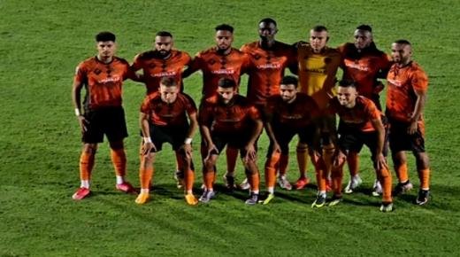 نهضة بركان ضد الوداد البيضاوي… قمة الكبار انتهت بالأصفار