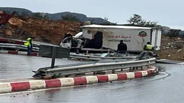 وفاة سائق شاحنة في حادثة سير خطيرة بطريق تافوغالت بإقليم بركان