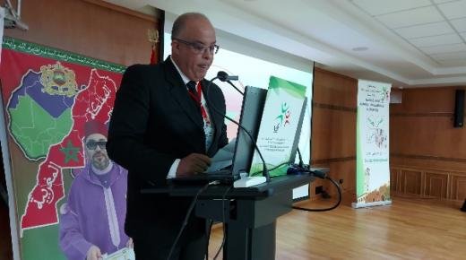 مداخلة رئيس جمعية الخلود مختار الزعيمي خلال الملتقى العاشر للمساعدين التقنيين بالصيدليات بمدينة السعيدية