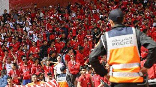 بعد إغلاق استمر لنحو سنتين .. الحكومة تقرر فتح الملاعب في وجه الجماهير