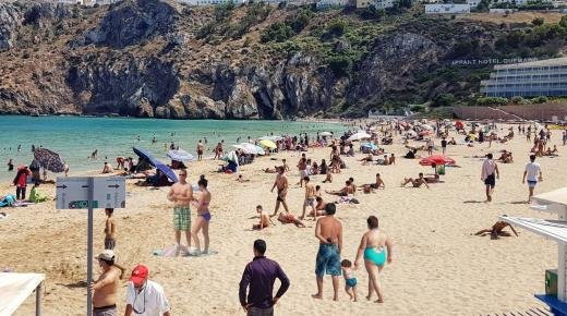 سكتة قلبية تنهي حياة شاب ثلاثيني بشاطئ كيمادو بالحسيمة…