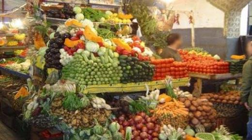 قبيل رمضان .. أسعار الخضر و الفواكه ترتفع بأسواق الجهة الشرقية