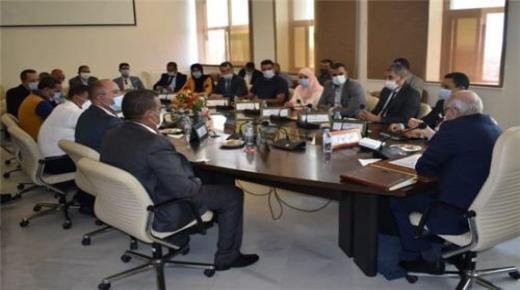 عامل إقليم تاوريرت يجتمع بالبرلمانيين و المنتخبين الجدد في لقاء تواصلي